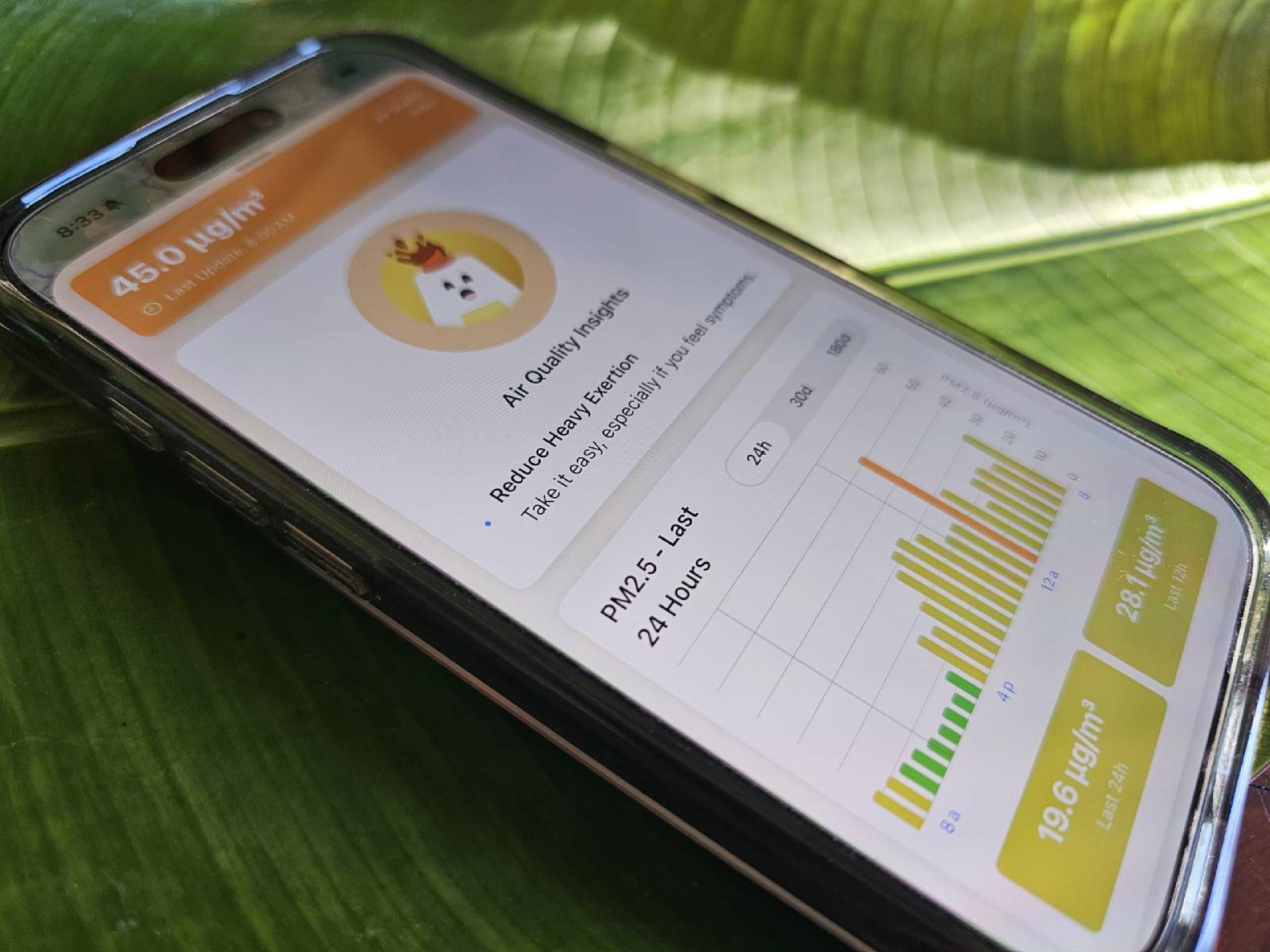 AirGradient App displaying health information